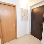 Budget 4*