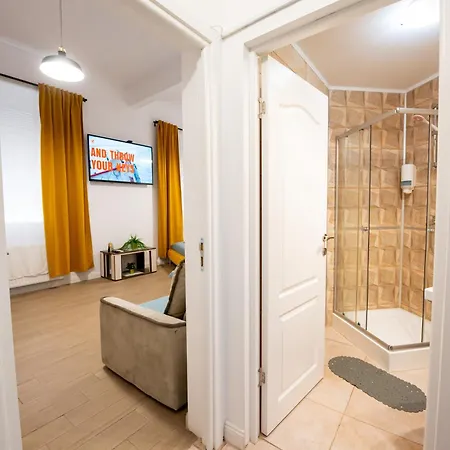 Budget Affittacamere 4*