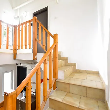 Guest house Budget *
